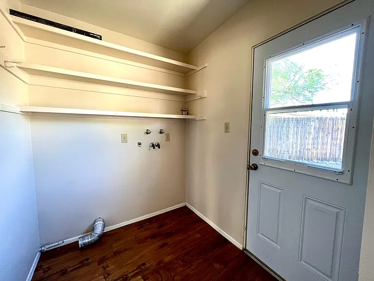 8655 E 24th Cir — Photo 13