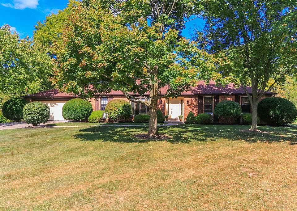 1st image of 7588 Lake Meadow Ct