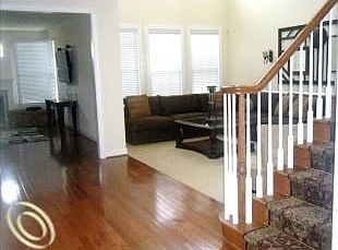 2nd image of 44992 Broadmoor Cir S