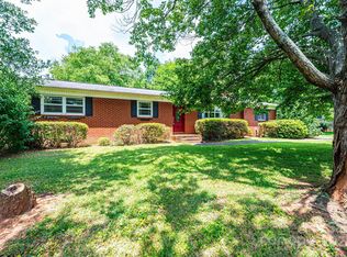 1008 2nd St SE, Conover, NC 28613