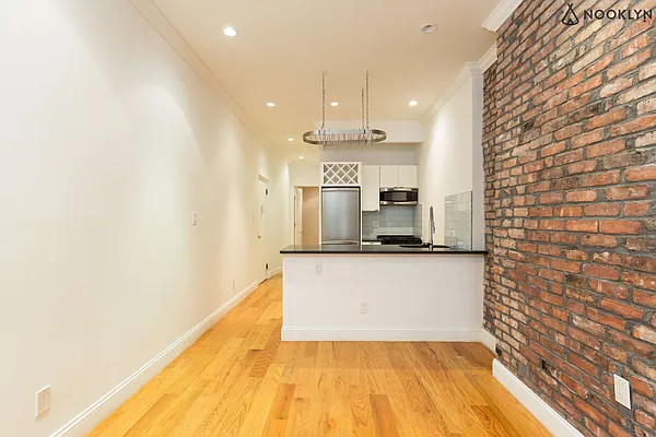 Rented by Nooklyn NYC LLC | media 23