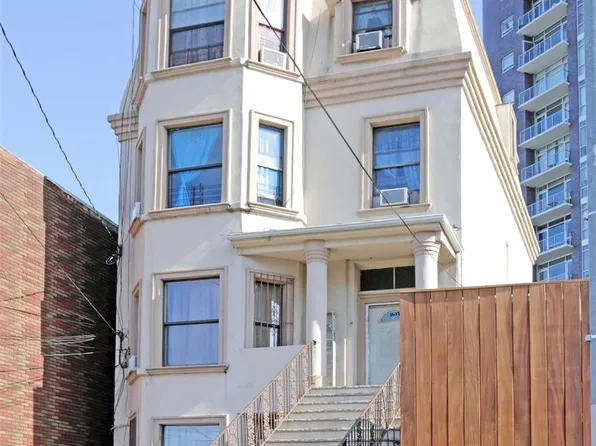 11-27 31st Drive, Astoria, NY 11106