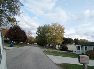 719 E Grant St, Greenville, MI 48838