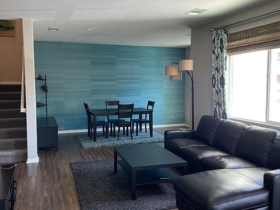 3rd image of 16883 Airport Cir Unit 104