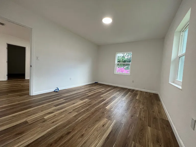 8550 NE 8th Ct #8550 — Photo 8
