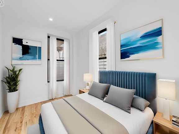 5th image of 312 Manhattan Ave APT 1F