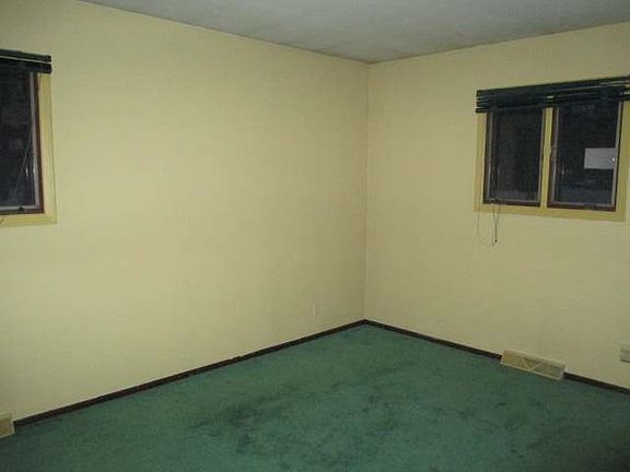 5th image of 8630 Woodland Dr