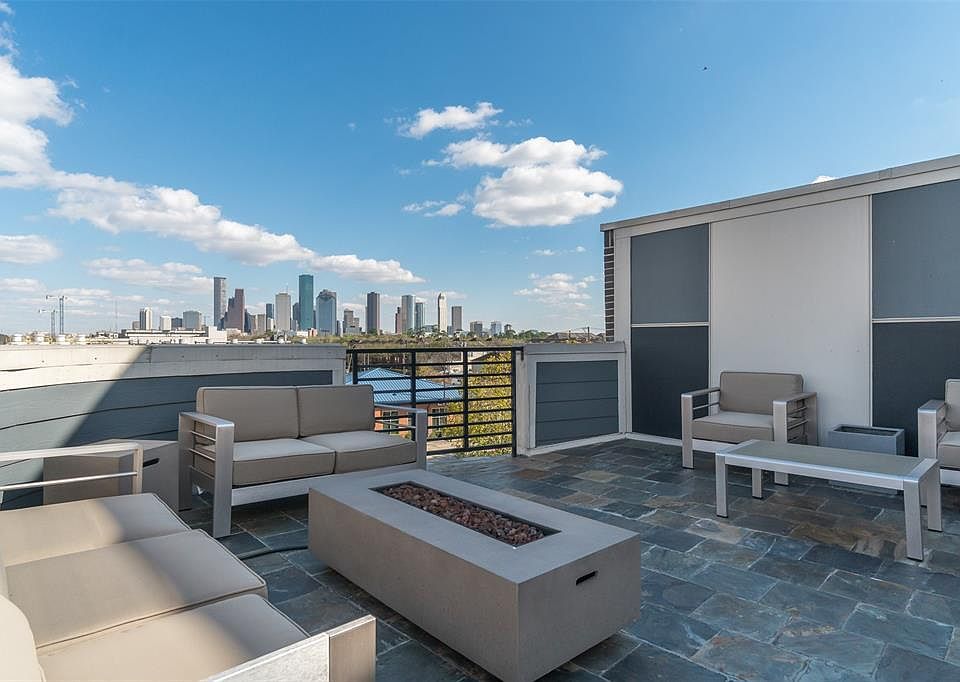 1st image of 1011 Studemont St #303