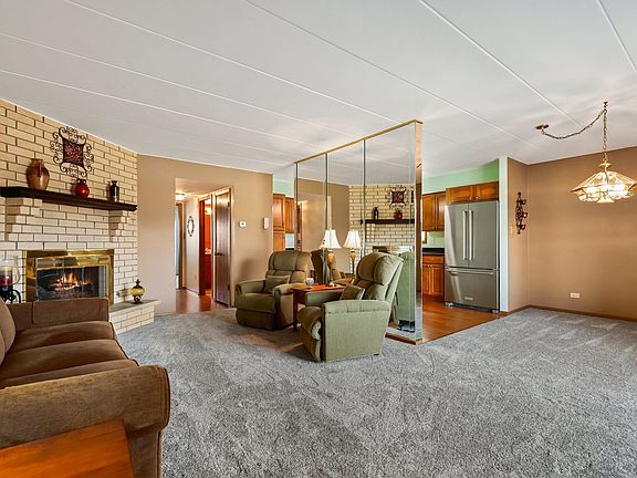 3rd image of 17001 Grissom Dr APT 1S