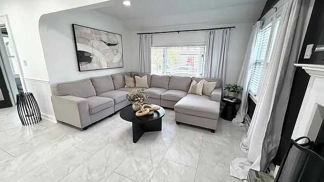 49 Orange Ave — Photo 12