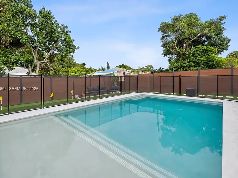 945 Sunset Rd — Photo 20