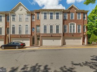 9082 Tanyard Ln, Lorton, VA 22079