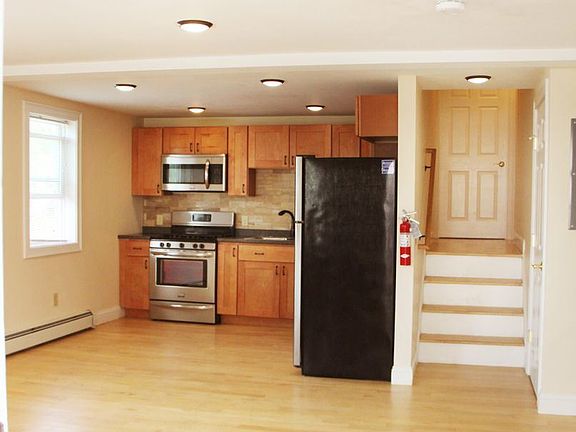 2nd image of 158 North St #5293684