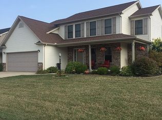 1106 Reagan Dr, Saint Joseph, IL 61873