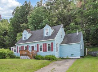 1809 Parkway Dr, Honesdale, PA 18431
