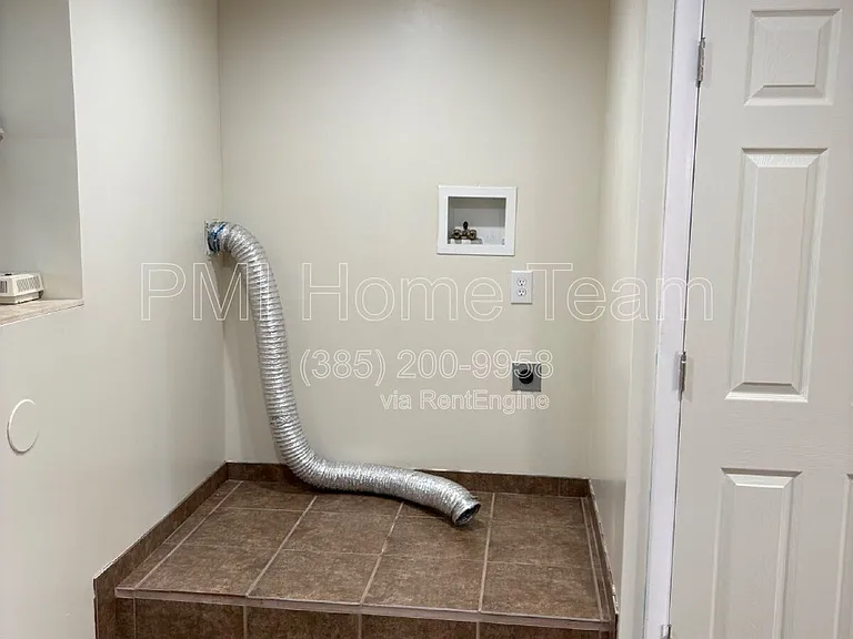 6068 S 2850 W — Photo 20