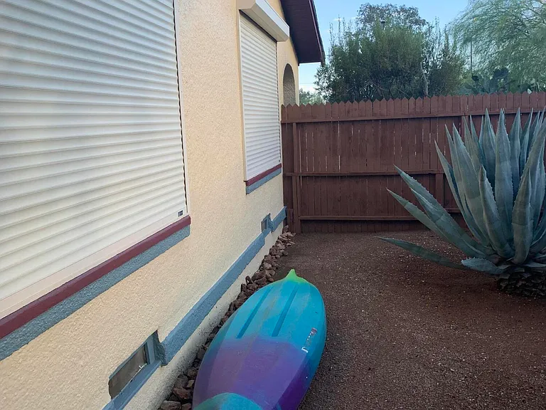 1031 E Grant Rd #1 — Photo 35