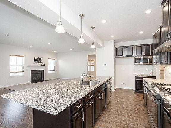 4th image of 9246 Preserve Way