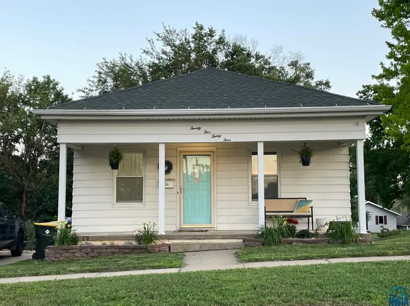 2534 Jay Ave, Sioux City, IA 51106