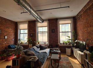 139 Pearl St #B, Boston, MA 02110