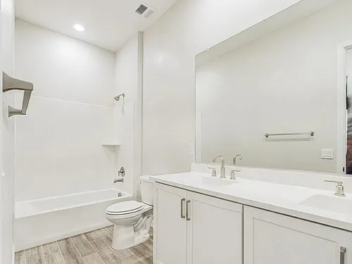 4928 E Helena Dr Photo 1
