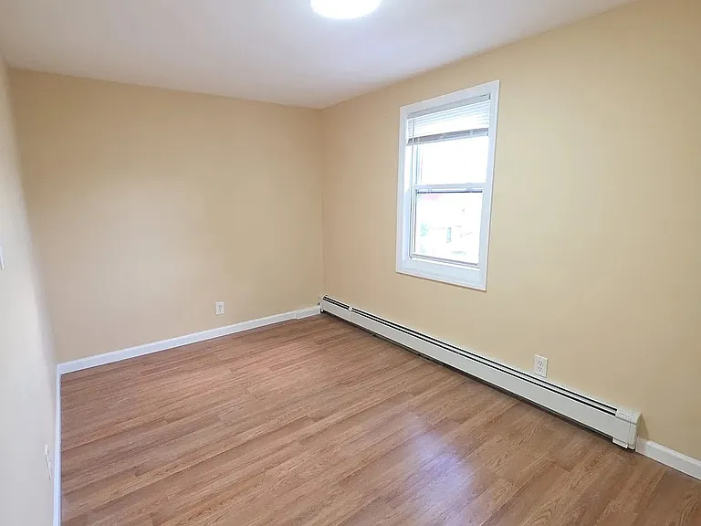 172 Nassau Blvd #1L — Photo 6