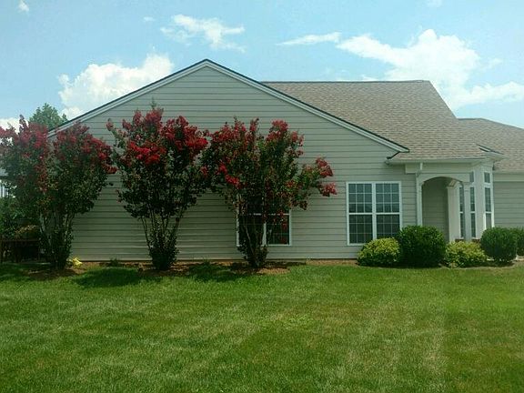 4th image of 198 Old Towne Dr