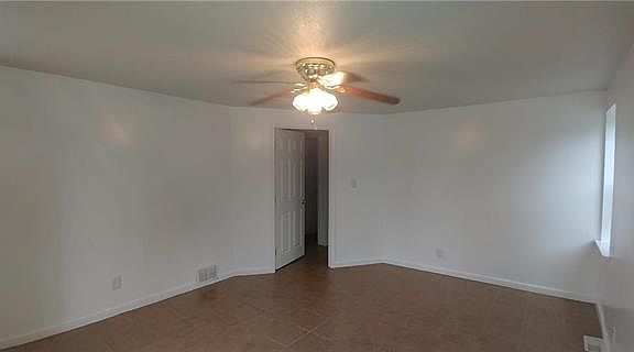 3rd image of 9104 Eastern Ave