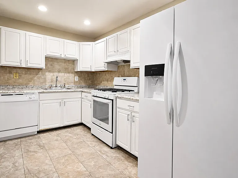 6 - Kitchen_06102026