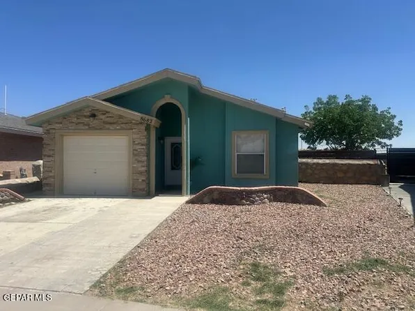 8682 Adriana Ct, El Paso, TX 79907
