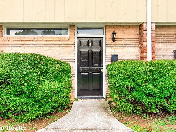 2nd image of 1790 Lyle Ave APT 4