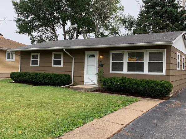 1409 Muirfield Ave, Waukegan, IL 60085