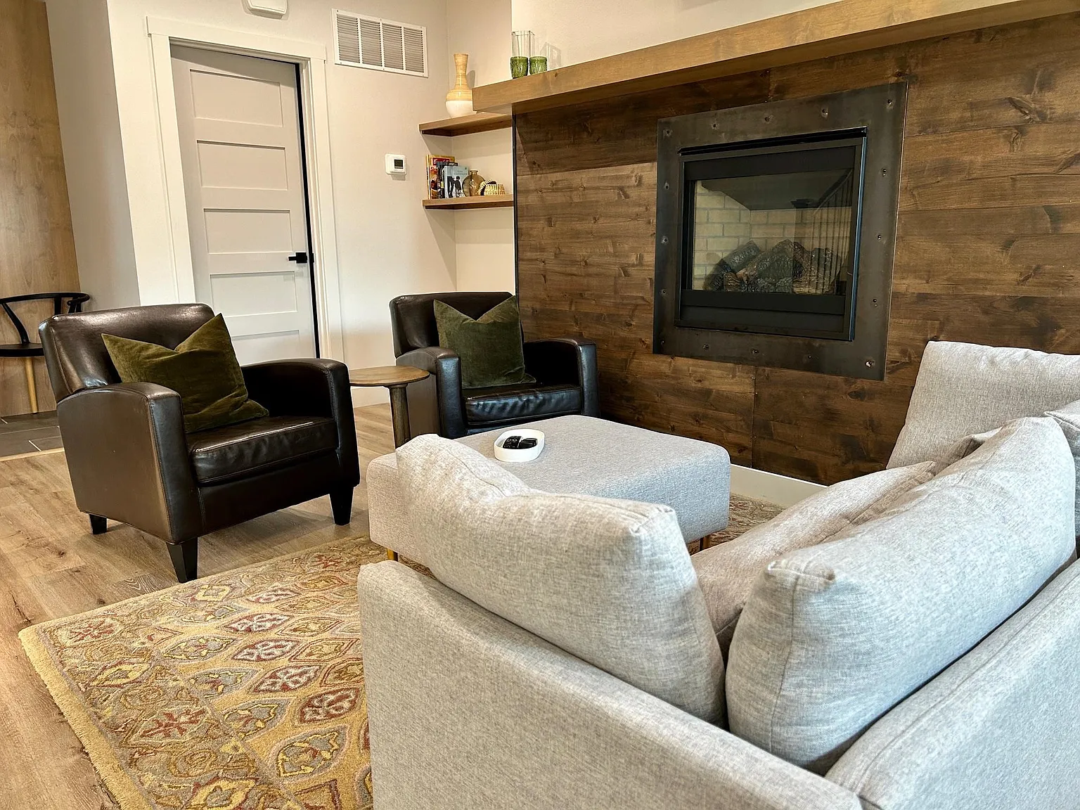 4 bed, 4.0 bath, 1732 sqft, $3,300 — Photo 1