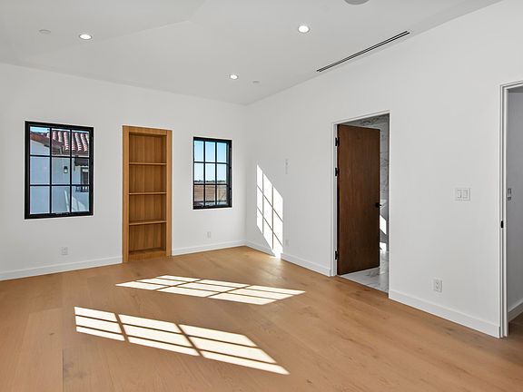 5th image of 4267 Carpinteria Ave