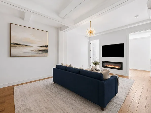 105 W 73rd St APT 3C, New York, NY 10023