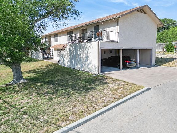 4th image of 108 Hackberry Ln