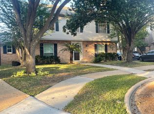 11310 Meadow Lake Dr, Houston, TX 77077