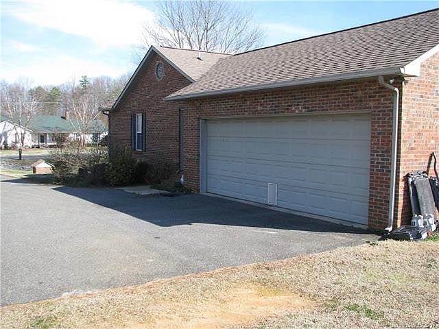 2nd image of 4969 Elmore Dr
