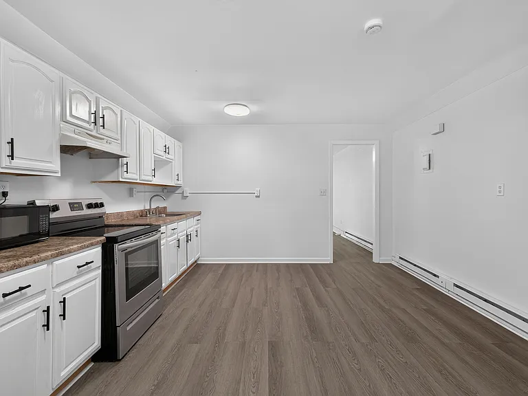 854 S 15th St #3 — Photo 3