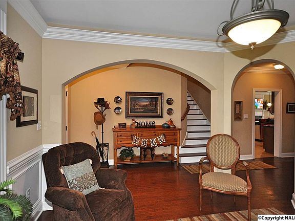 4th image of 5004 Valley Cove Dr SE