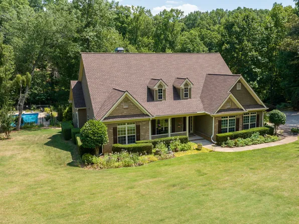 3345 Banks Mountain Dr, Gainesville, GA 30506