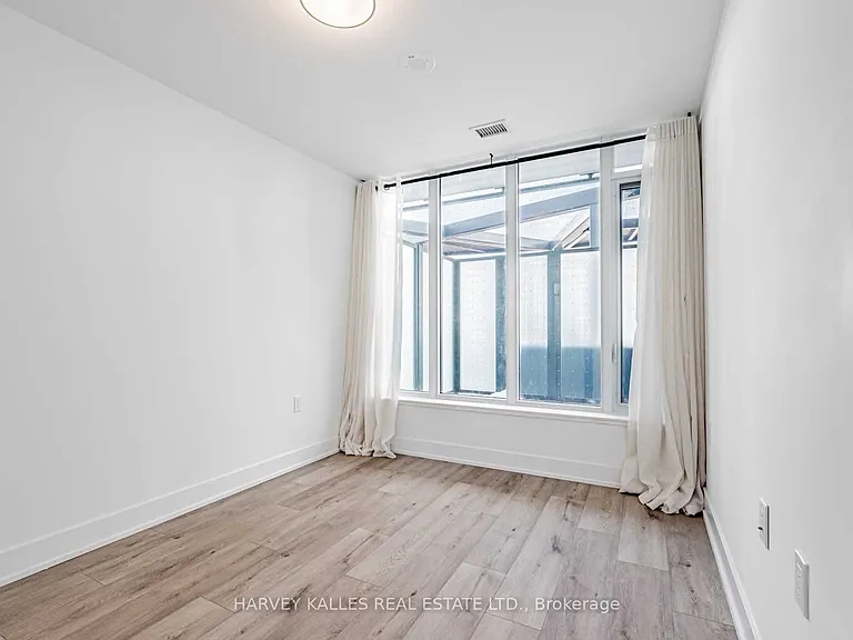 575 Bloor St E #505 — Photo 18