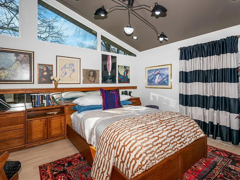 16615 Walcliff Dr — Photo 9