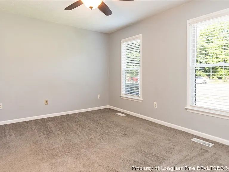 508 Stoneway Ct — Photo 8
