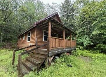 1st image of 154 Upper Lead Mountain Pond Rd