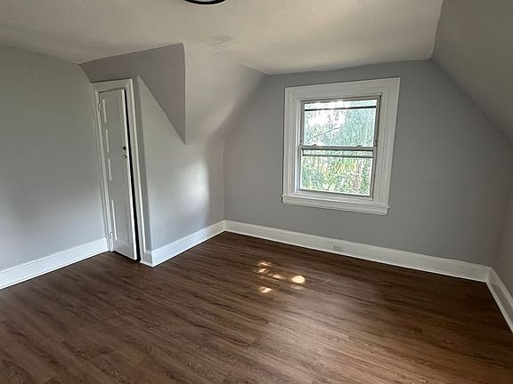 2nd image of 24 Owen Ave Floor 3