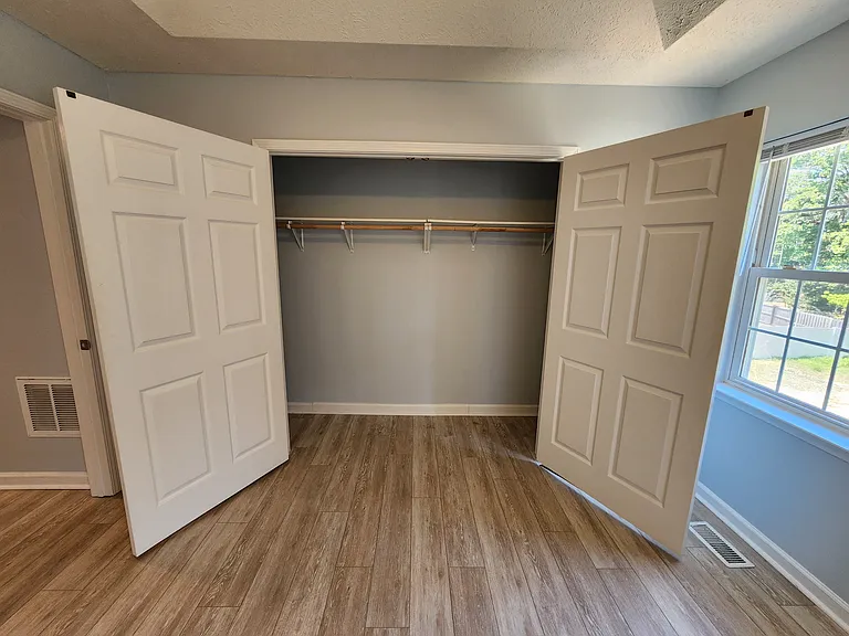 431 Womble St — Photo 10