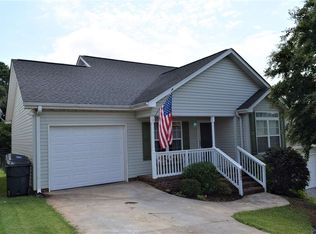 522 Franklin Asberry Ln, Inman, SC 29349