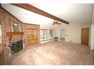 9725 Lakeland Rd, Oklahoma City, OK 73162