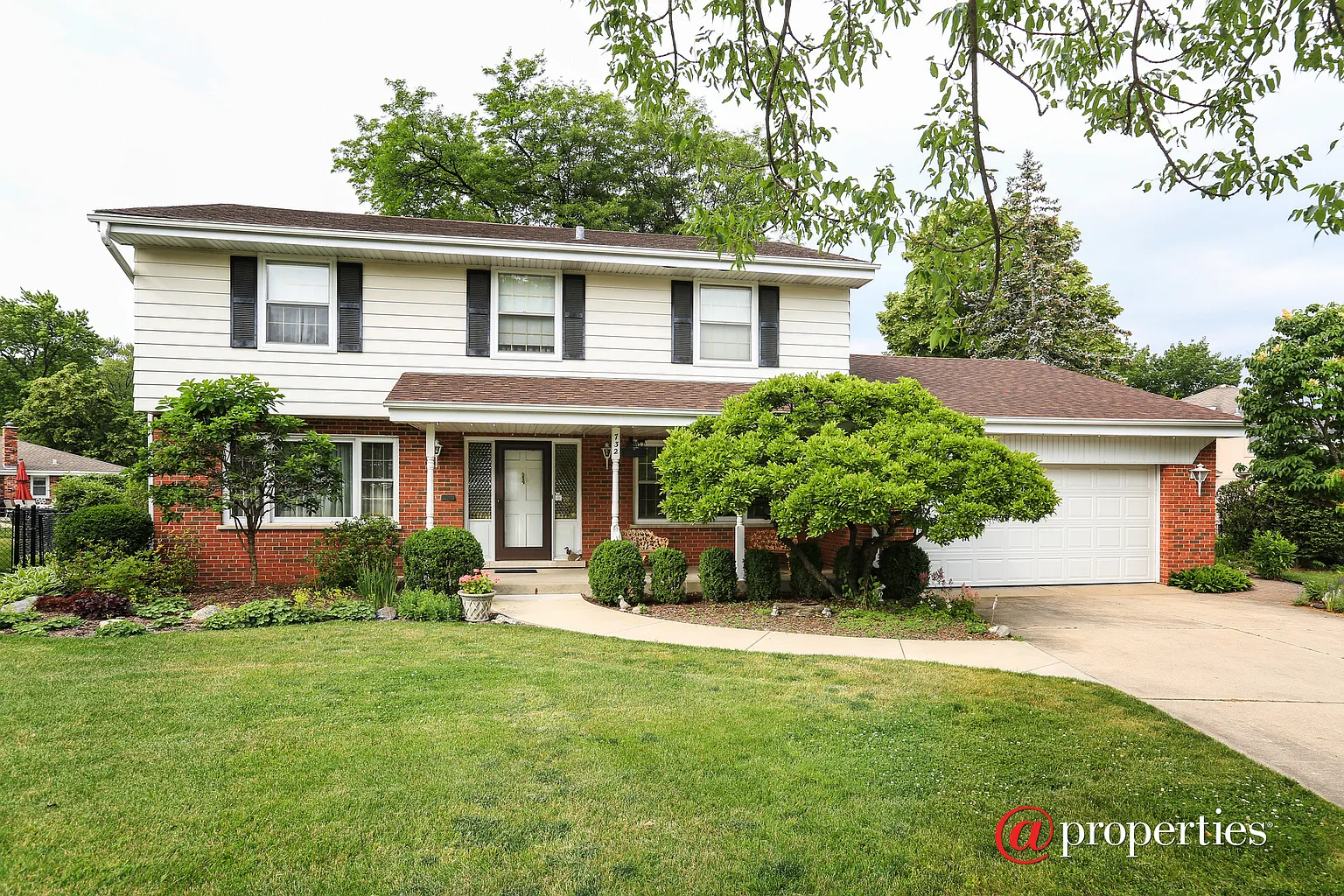 732 S Benton Ct photo 1